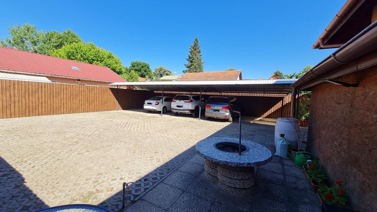 Hajdúszoboszló Ada Apartmanhaz מראה חיצוני תמונה