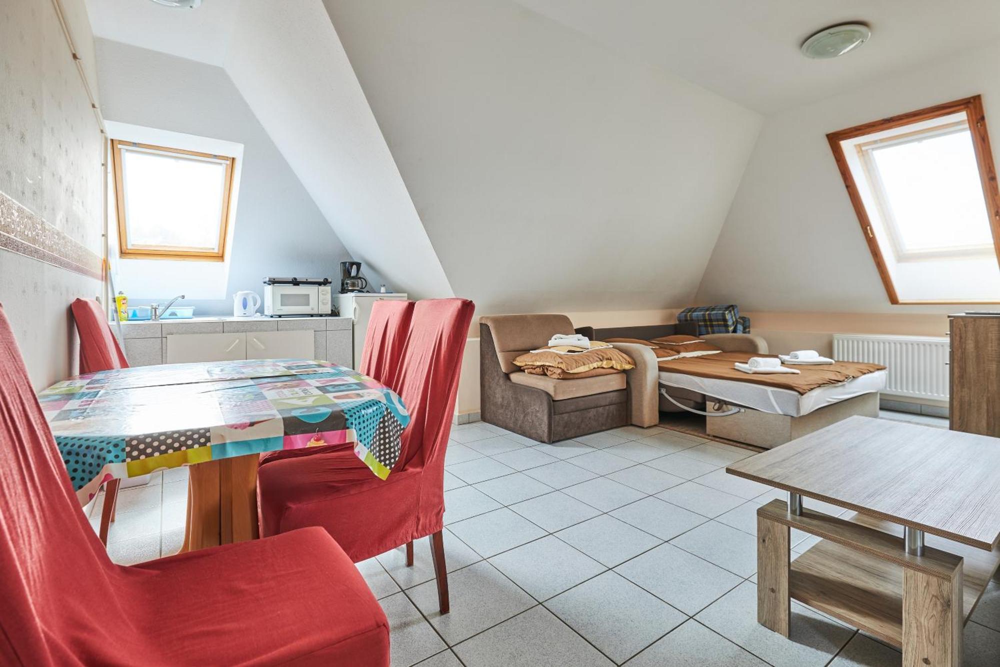 Hajdúszoboszló Ada Apartmanhaz מראה חיצוני תמונה