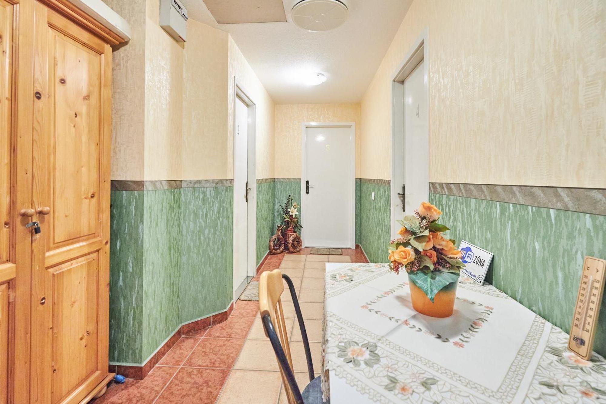 Hajdúszoboszló Ada Apartmanhaz מראה חיצוני תמונה