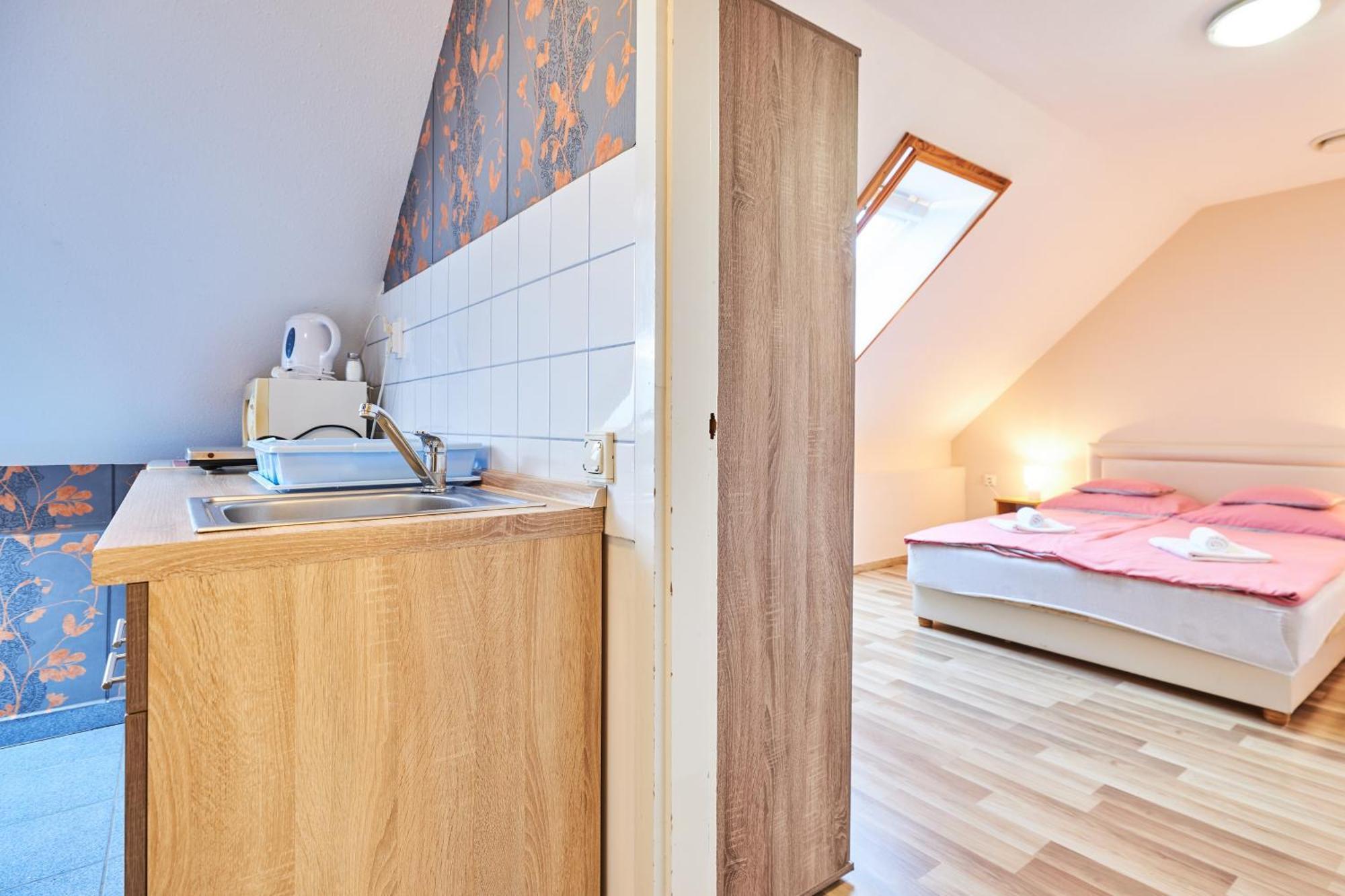Hajdúszoboszló Ada Apartmanhaz מראה חיצוני תמונה
